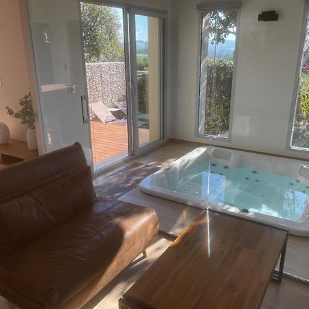 Logement Avec Jacuzzi ฌูกา ภายนอก รูปภาพ